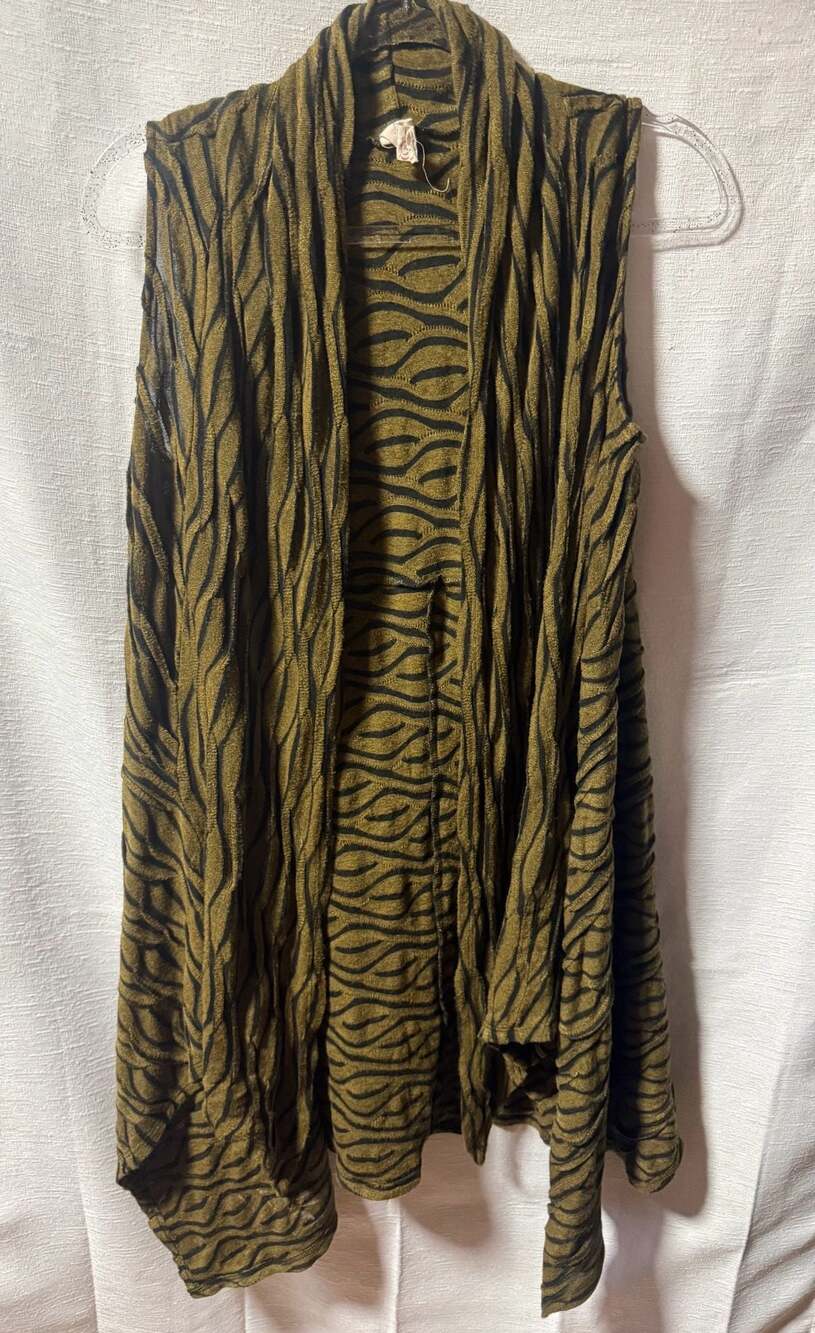 Chalet Sleeveless Open-Front Duster Vest in Green and Black Zebra Stripe